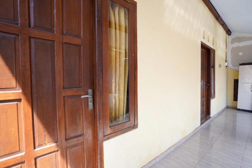 Spot On 92480 Iwn Homestay Syariah Banyuwangi  Exterior photo